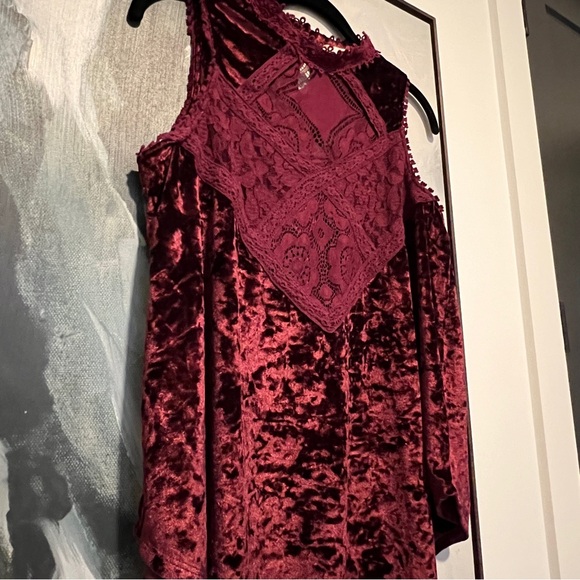 Altar’d state velvet burgundy floral lace design tank top sleeveless L - Picture 5 of 9